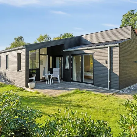 Annlisa - 750m From The Sea By Interhome